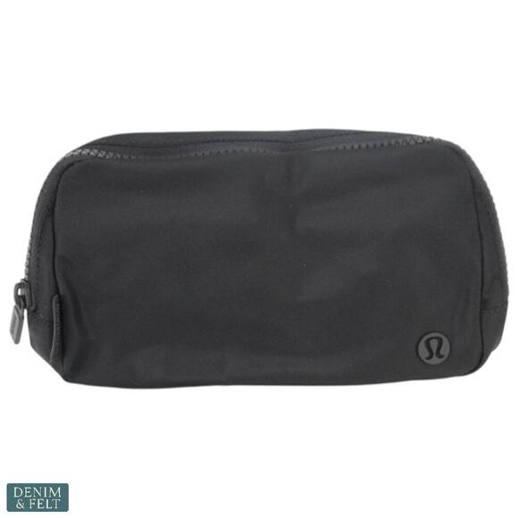 Lululemon Everywhere Belt Bag 1L Black Adjustable Strap Hands-Free Travel NEW - Picture 6 of 10